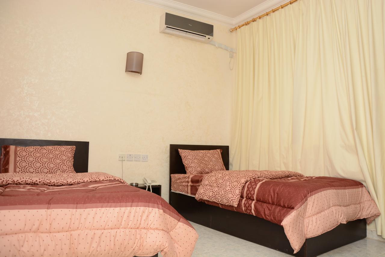 Teeba Palace Hotel Suites Amman Buitenkant foto