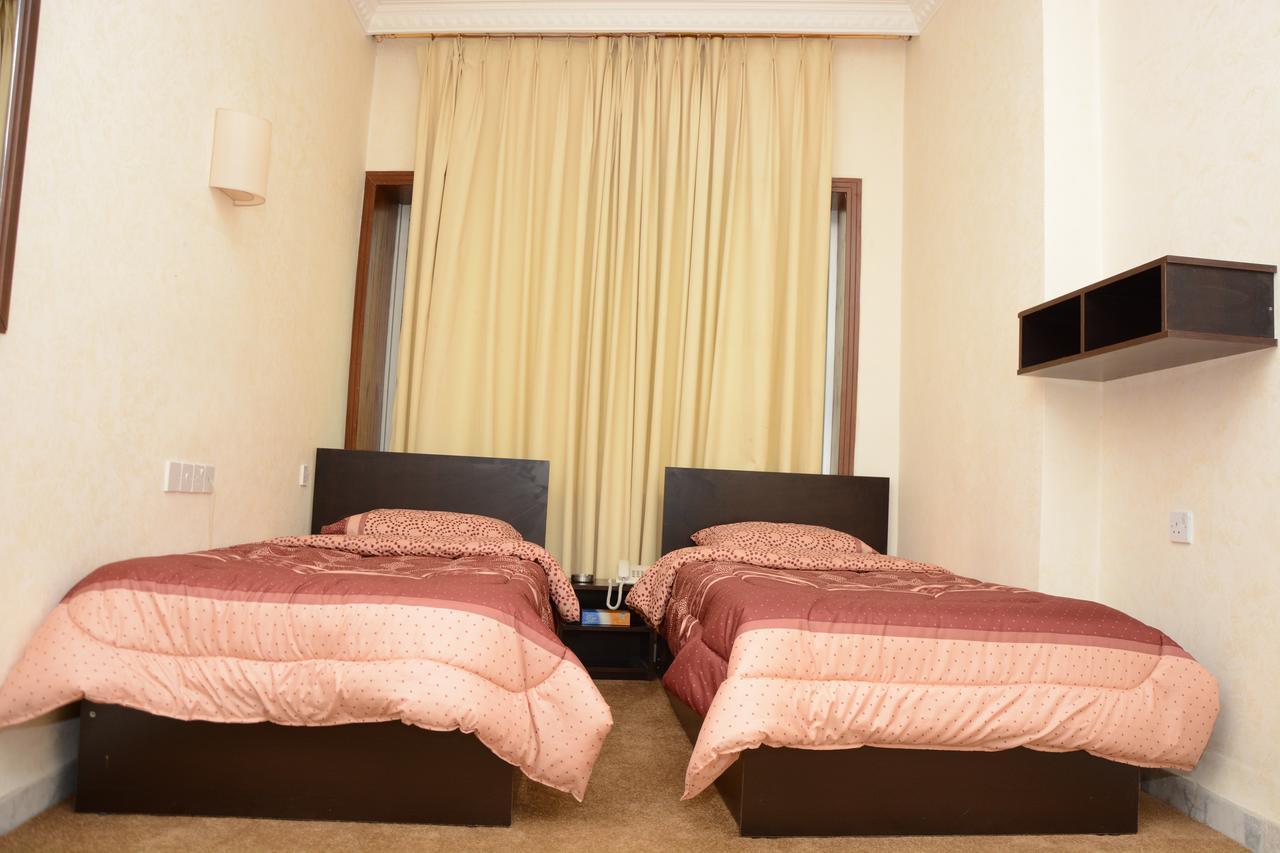 Teeba Palace Hotel Suites Amman Buitenkant foto