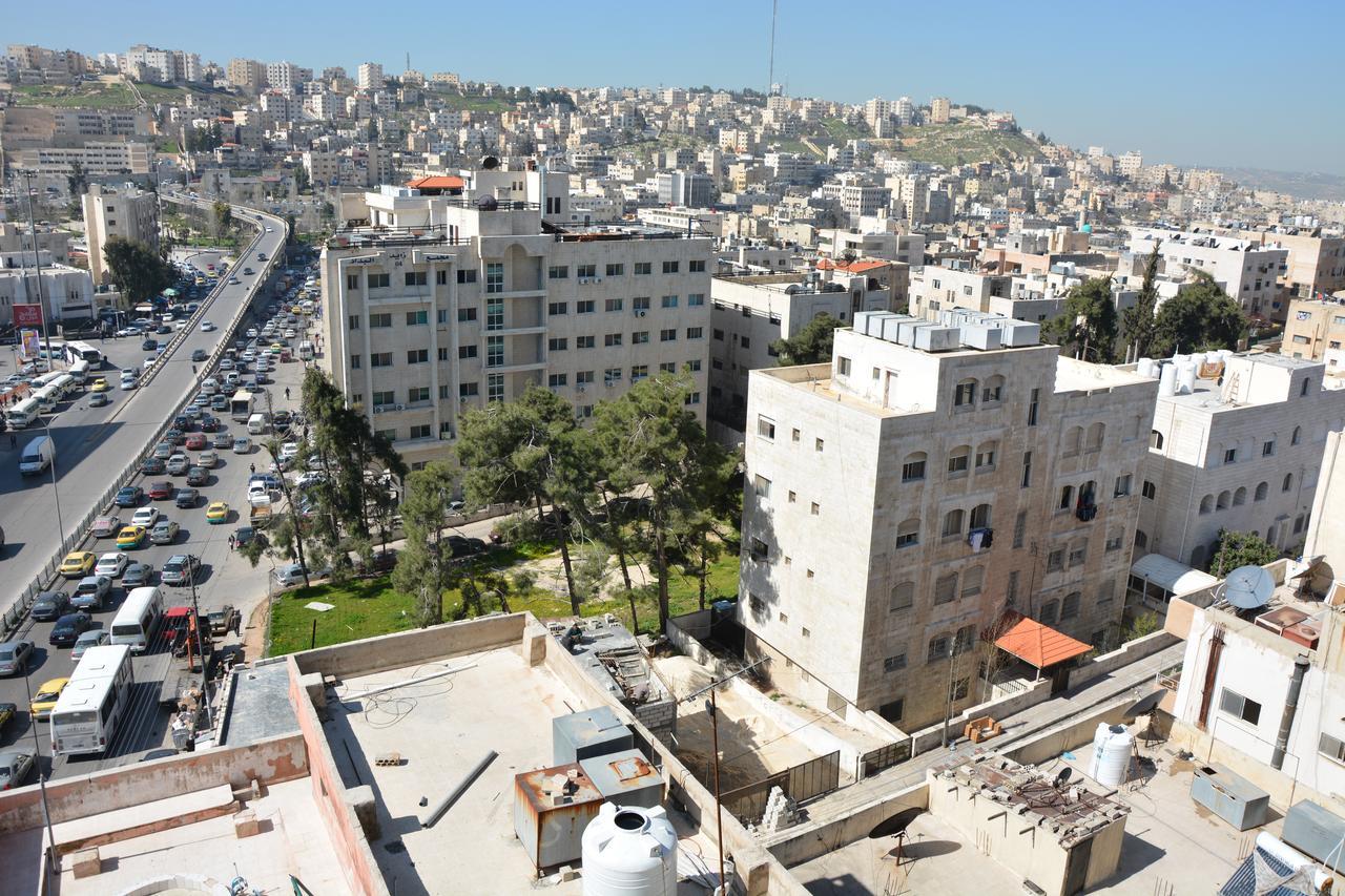 Teeba Palace Hotel Suites Amman Buitenkant foto