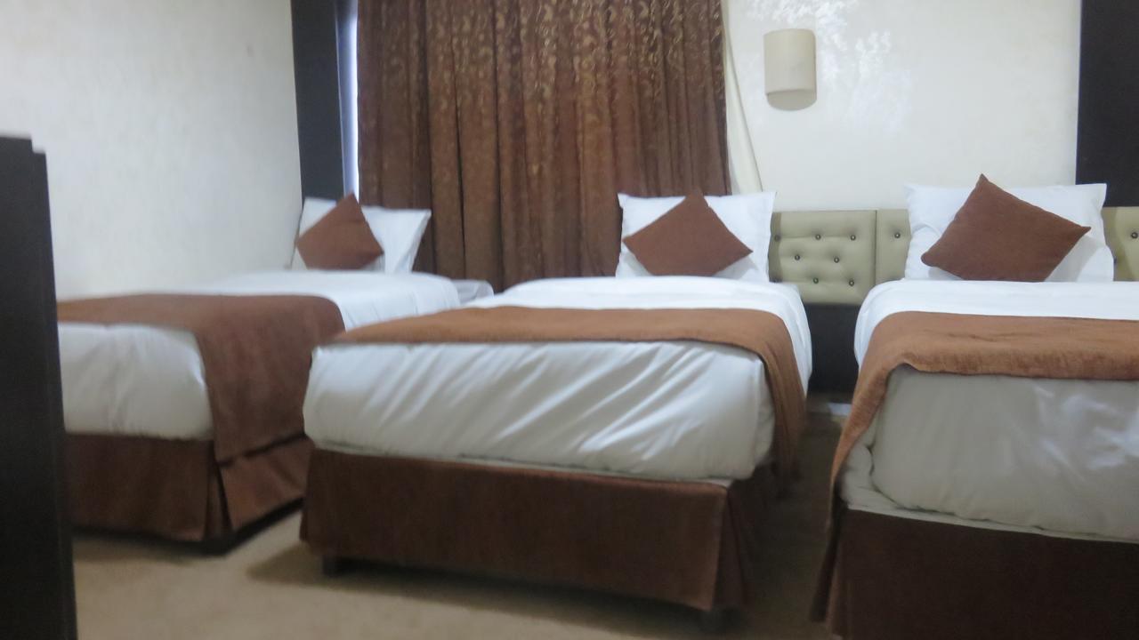Teeba Palace Hotel Suites Amman Buitenkant foto